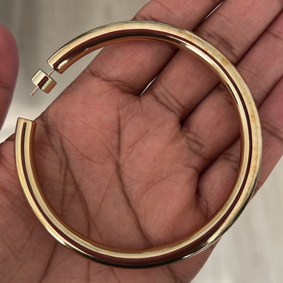 Jennifer fisher large Samira Hoops - Picture 6 of 7